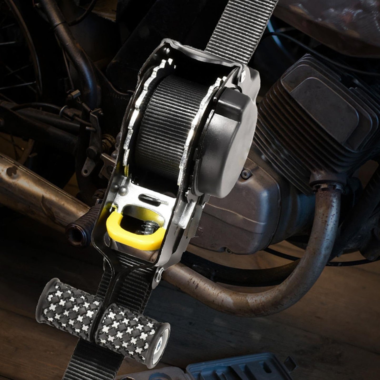 🔥 – Pro Reinforced Heavy-Duty Auto-Retractable Ratchet Straps (BUY 2 GET FREE SHIPPING)